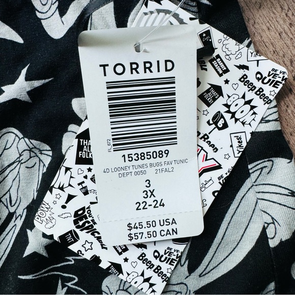 Torrid Looney Tunes Bugs Tunic - Picture 5 of 7
